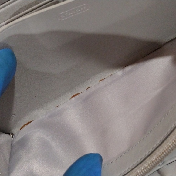 Coach Off-White Zip Wallet – Perforated C Logo Clutch | Elegant Designer Style - Picture 13 of 14